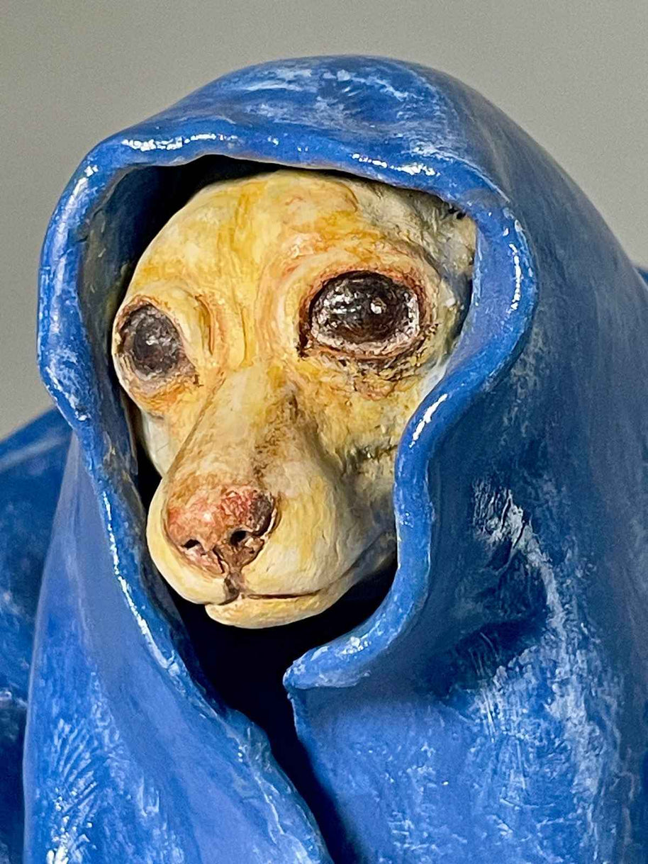 Close-up of Madre Manta, from the Nature Shelter collection. Hand-made in Spain.