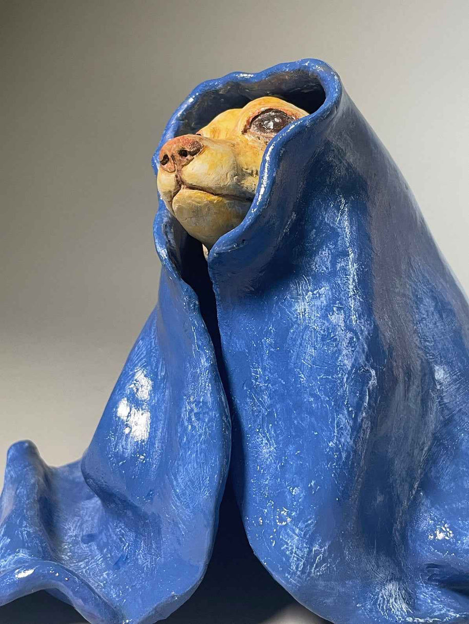 Bottom close-up of Madre Manta, from the Nature Shelter collection. Hand-made in Spain.