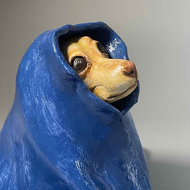 Right side view of Madre Manta, from the Nature Shelter collection. Hand-made in Spain.